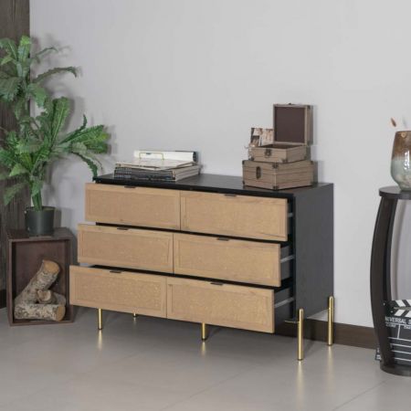 يزيد مساحة التخزين في الدرج بفعالية بمقدار 30 مم. يُقلل عرض الألواح الجانبية اليمنى واليسرى بمقدار 15 مم دون التأثير على هيكله.